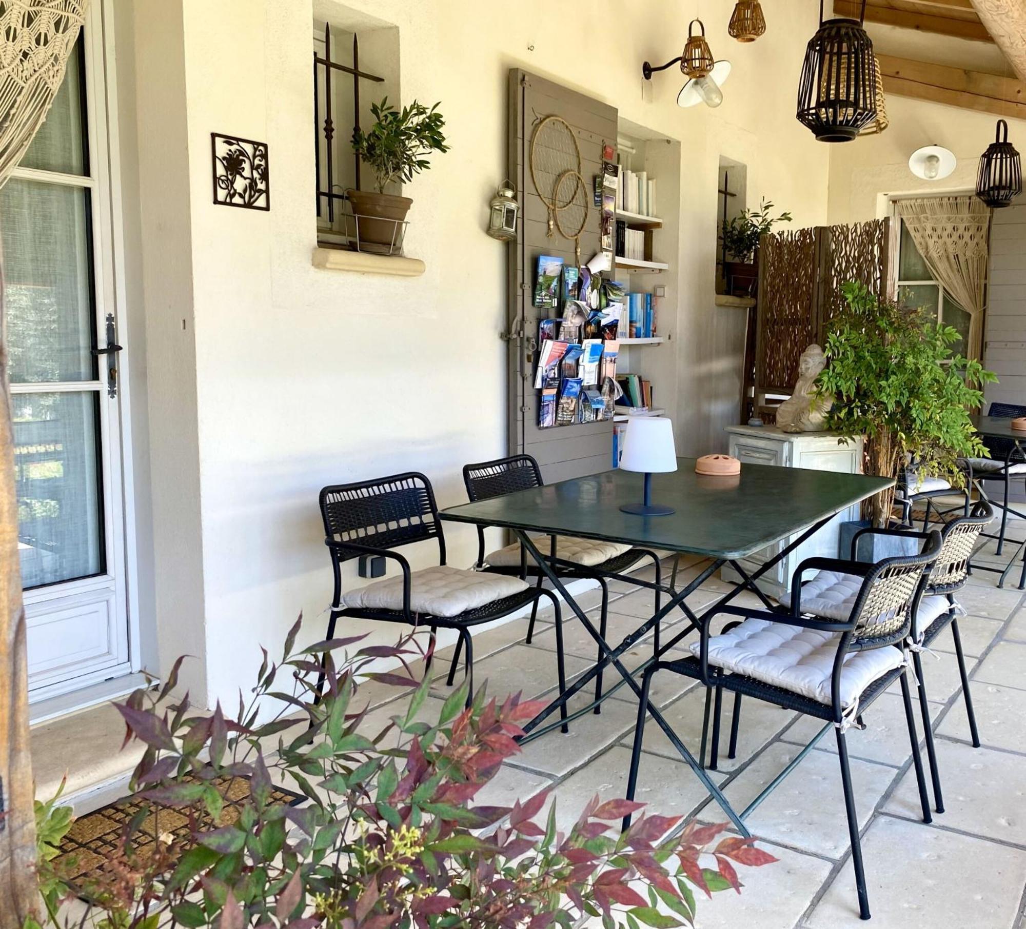Le Jardin De Lau Βίλα Aubignan Δωμάτιο φωτογραφία