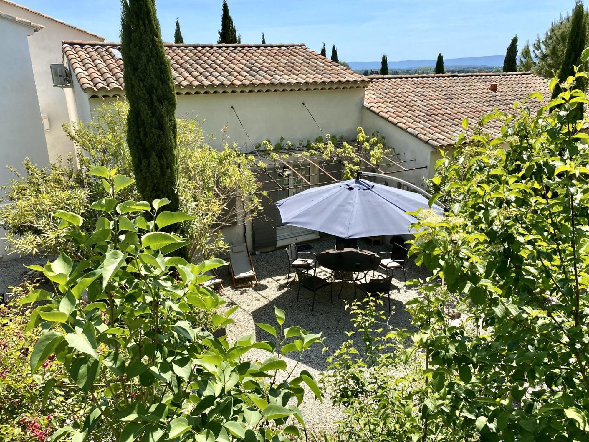 Le Jardin De Lau Βίλα Aubignan Δωμάτιο φωτογραφία